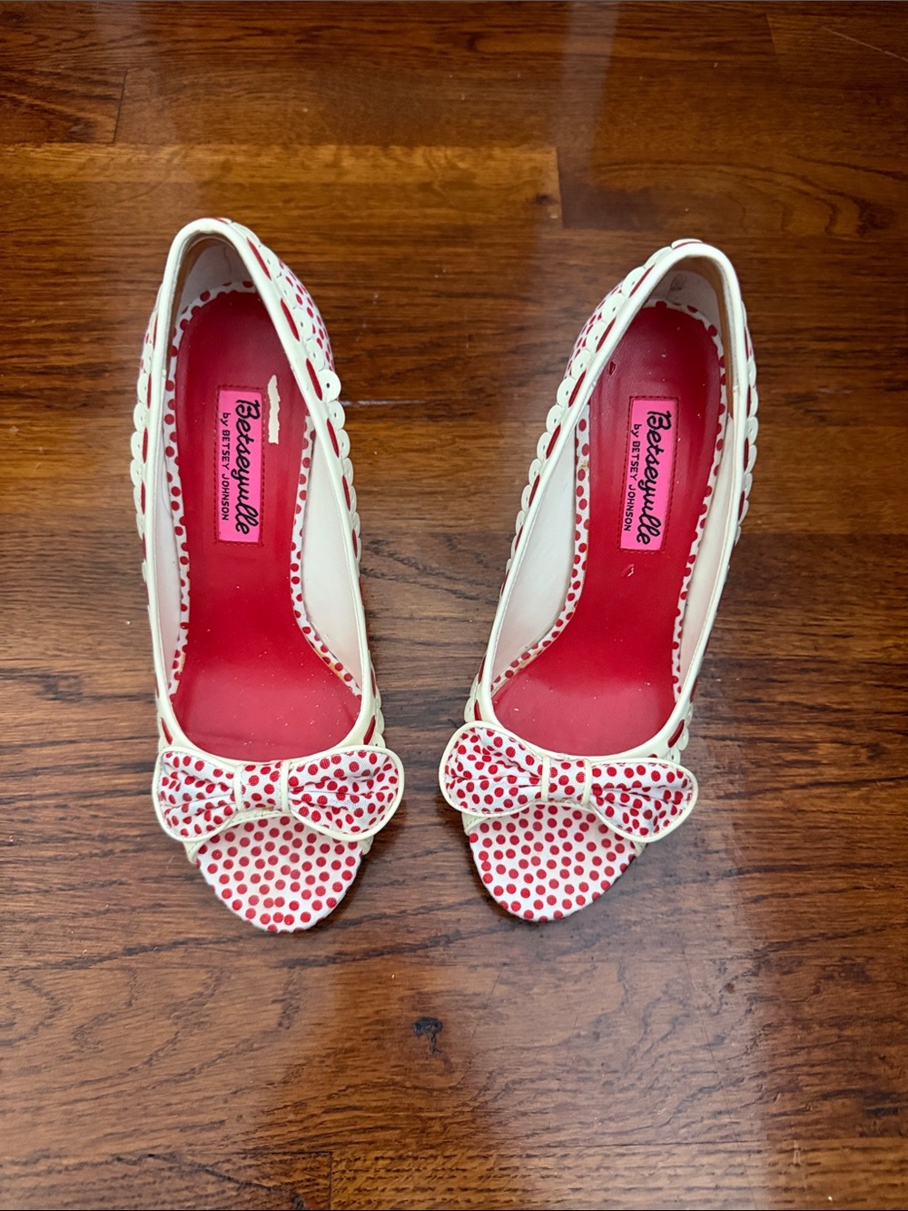VINTAGE Betseyville Cream and Red Polka Dot Peep-Toe PUMPS SIZE 6.5